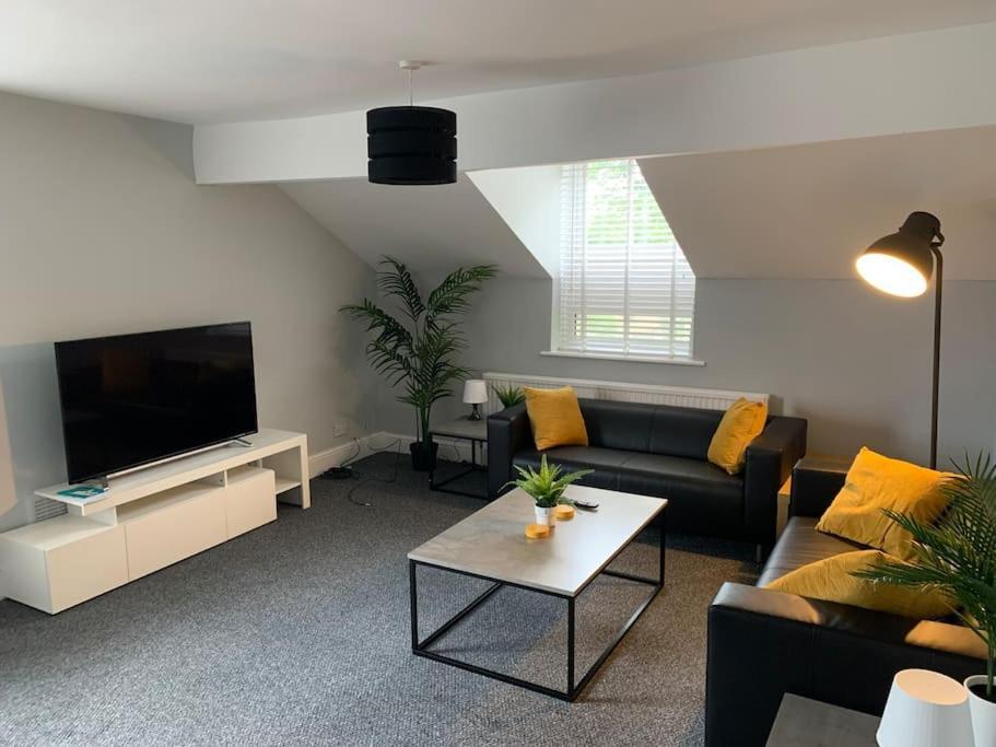 Fantastic Large 2 X Bedroom Flat, Free Parking Сейл Екстер'єр фото