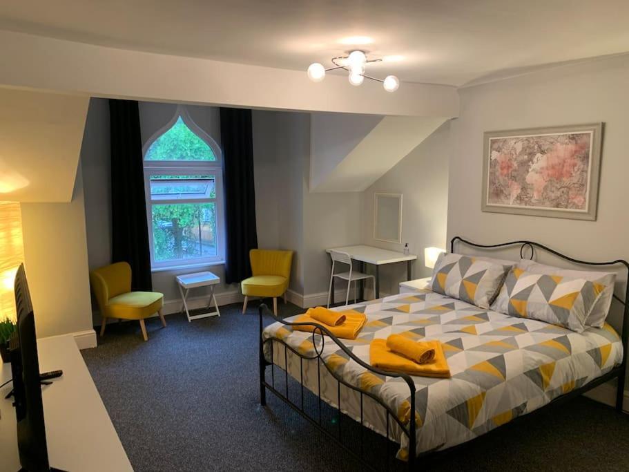 Fantastic Large 2 X Bedroom Flat, Free Parking Сейл Екстер'єр фото