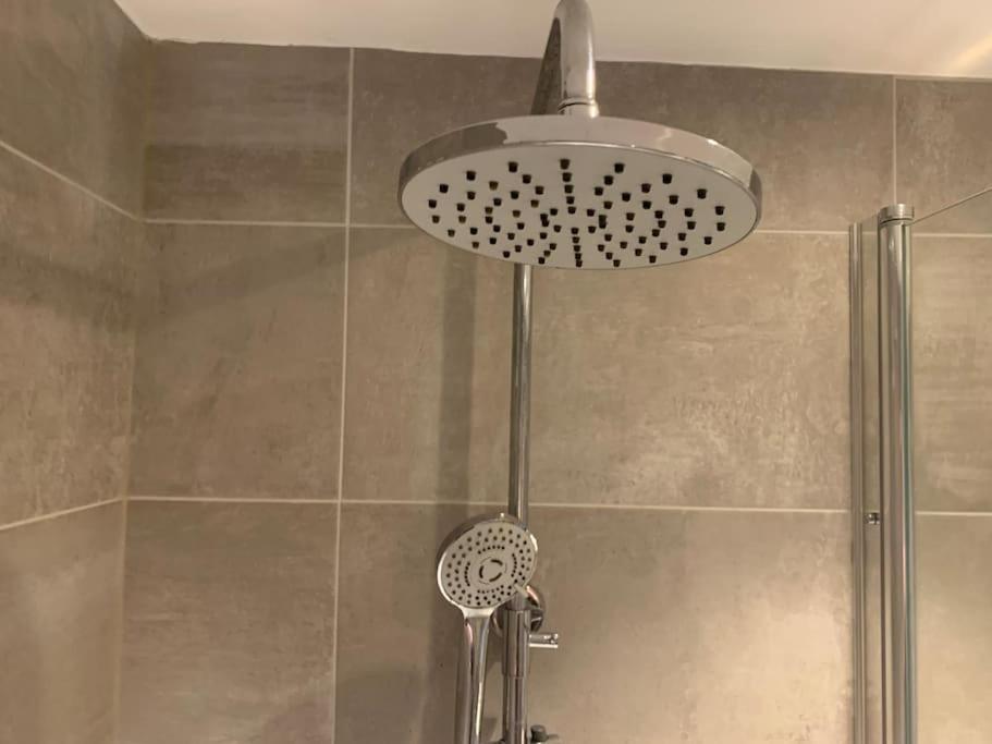 Fantastic Large 2 X Bedroom Flat, Free Parking Сейл Екстер'єр фото